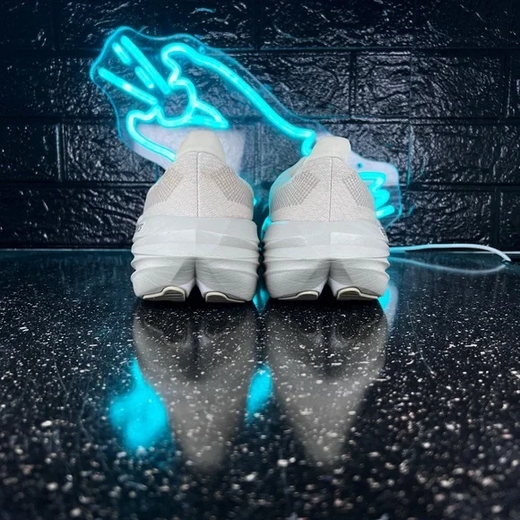 Brooks Glycerin Max Women’s Walking Marathon Running Shoes Sneakers Brown - 9 - Picture 3 of 6